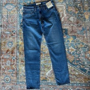 Madewell Men’s Athletic Slim Jeans